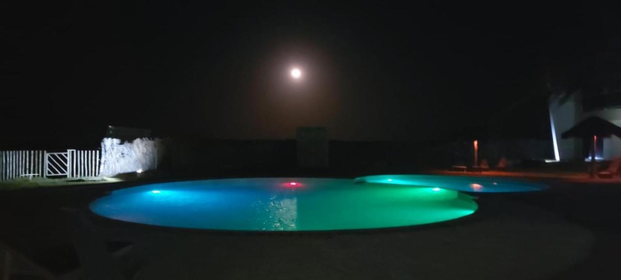 Vilas Na Praia Residence O Paraiso E Aqui Aracati Buitenkant foto